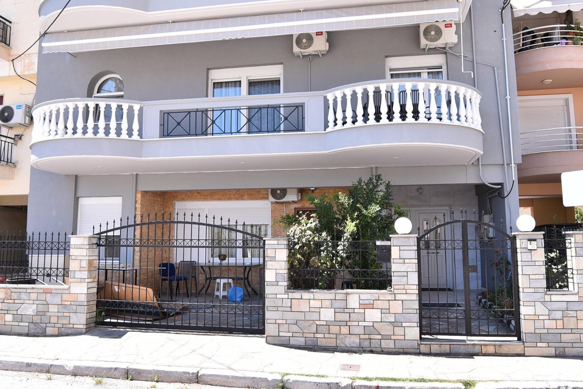 Elia Apartment